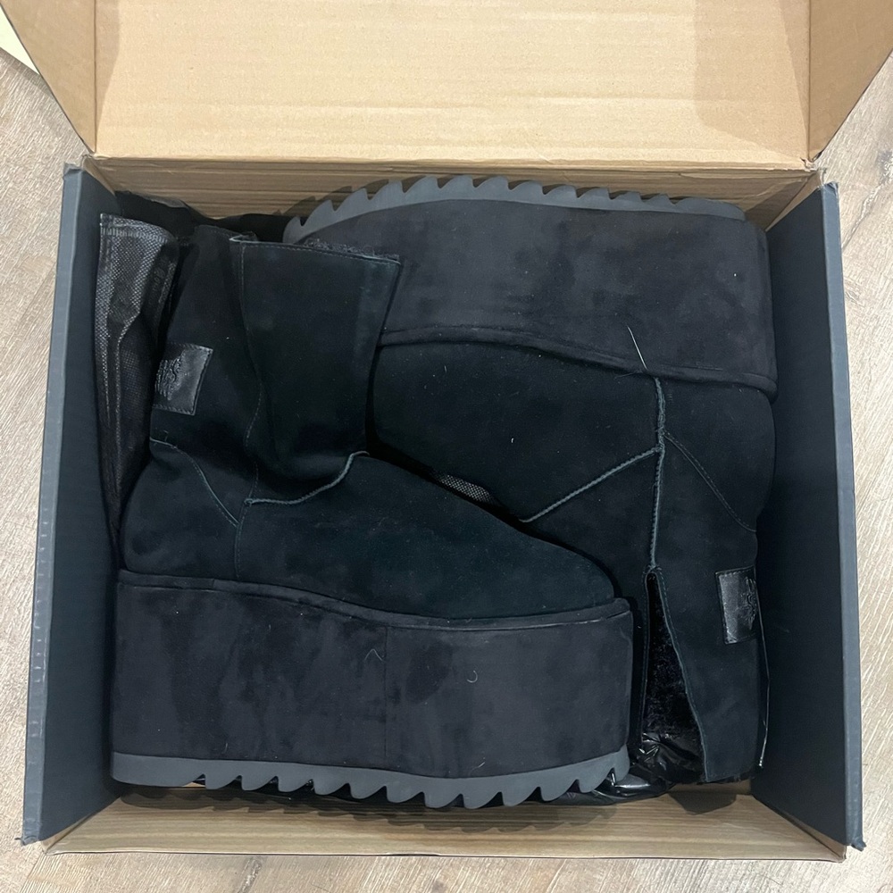 NEW! Dolls Kill Boots